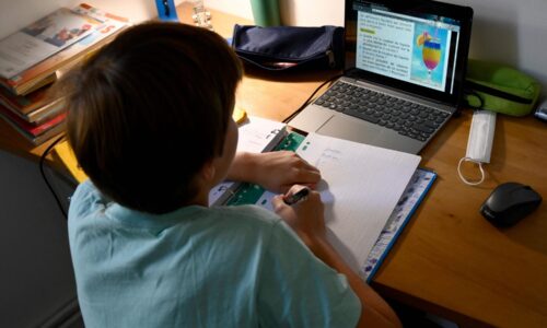 Safeguarding Children in the AI Era: Balancing Benefits, Risks, and Rights through Digital Literacy, Regulation, and Digital Detox Safeguarding Children in the AI Era: Balancing Benefits, Risks, and Rights through Digital Literacy, Regulation, and Digital Detox
