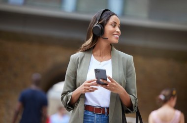 Jabra Unveils Evolve2 75: An 8-Microphone Wireless Headset Built for Crystal-Clear Hybrid Work Calls Jabra Unveils Evolve2 75: An 8-Microphone Wireless Headset Built for Crystal-Clear Hybrid Work Calls